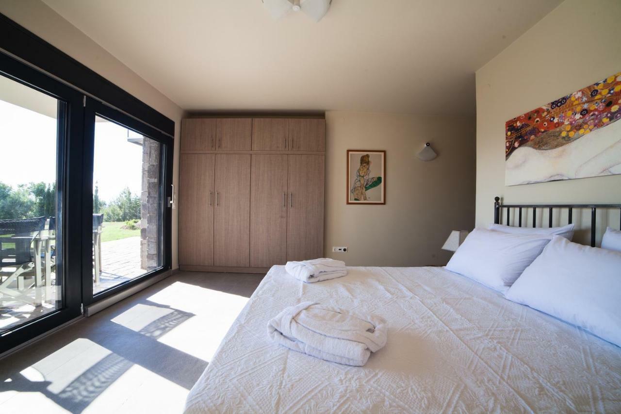 Olivia Estate Villa With Private Swimming Pool Elia Nikitis Bagian luar foto